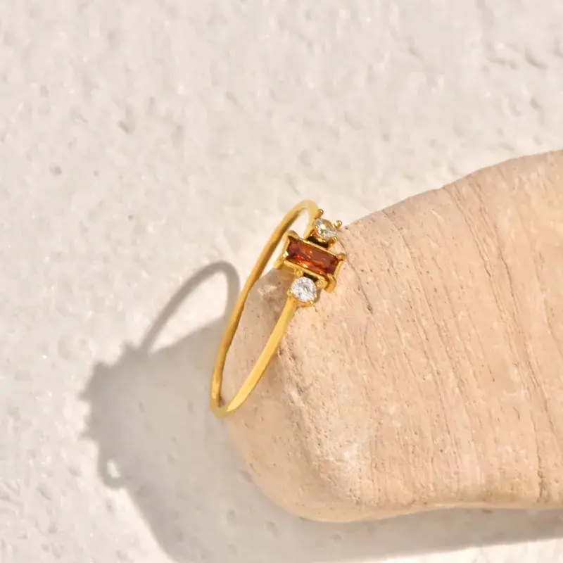 Red stone ring - FY0187